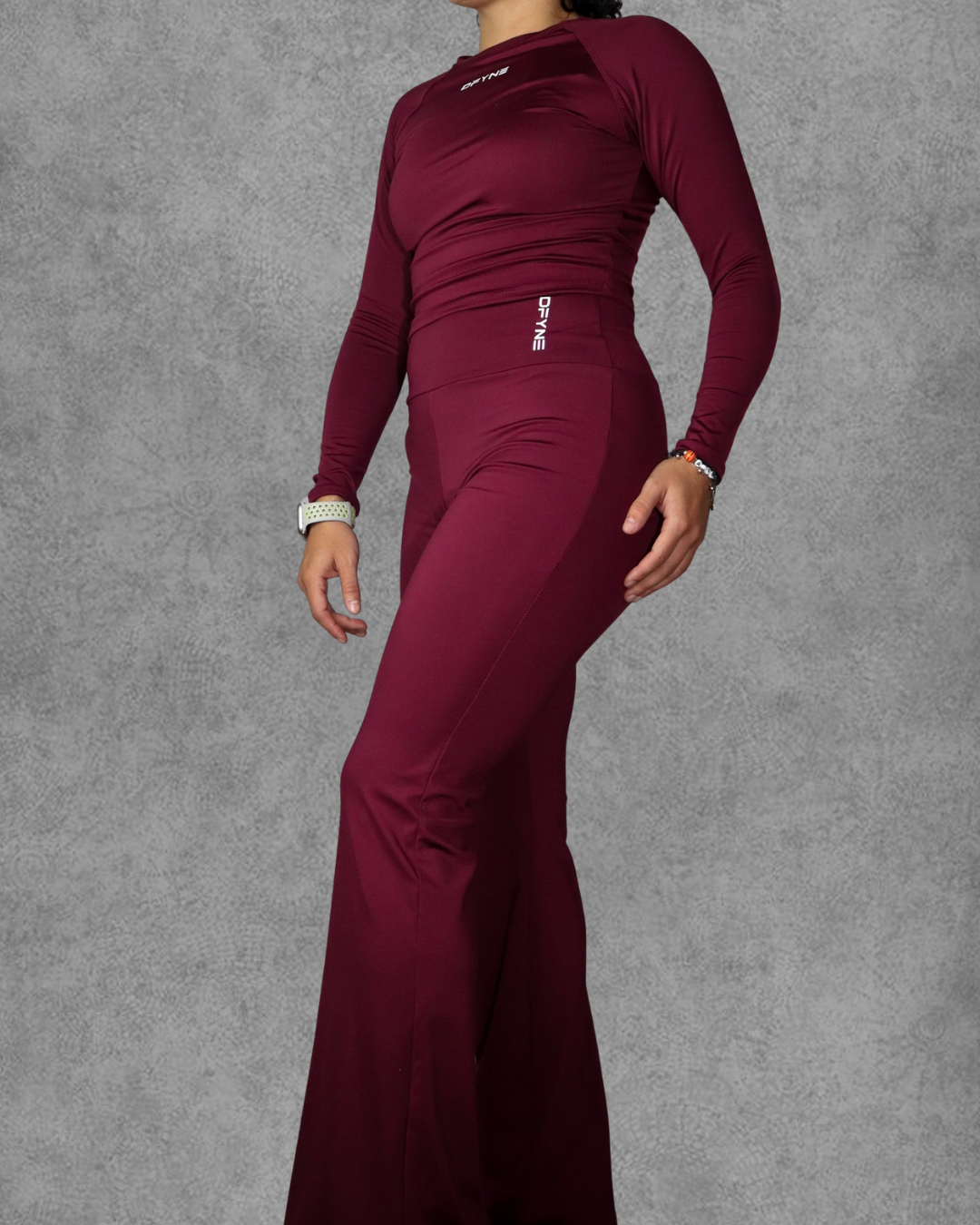 CONJUNTO SLEEVE TOP FLARES
