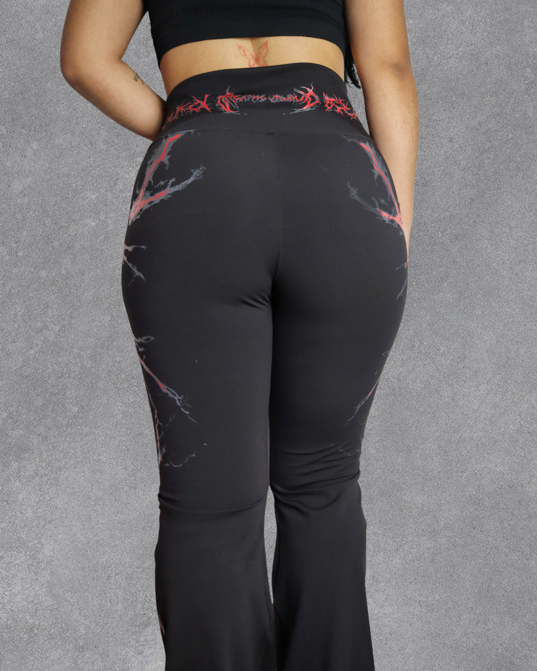 LEGGIN ACAMPANADO VOLTAGE FLARED BREATHEDIVINITY