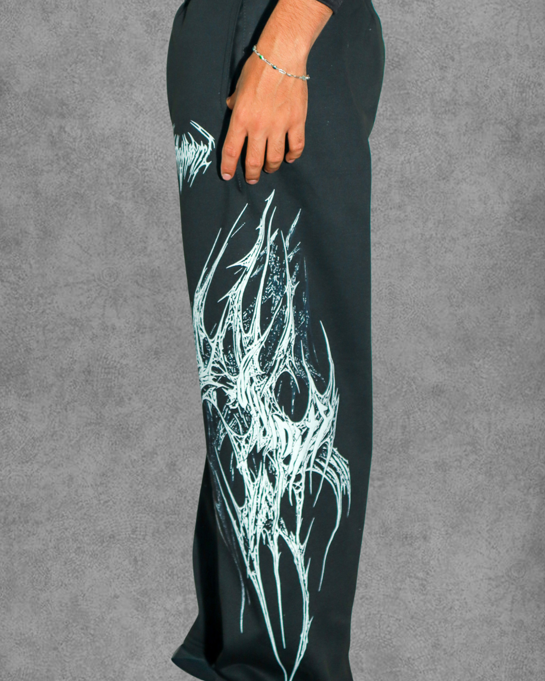 BAGGY WEBBED VENOM BREATHEDIVINITY