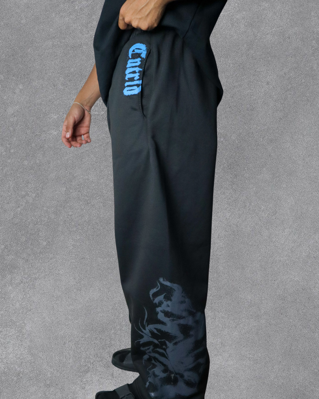 BAGGY SWEATS DUSK CONTROLLED INSANITY
