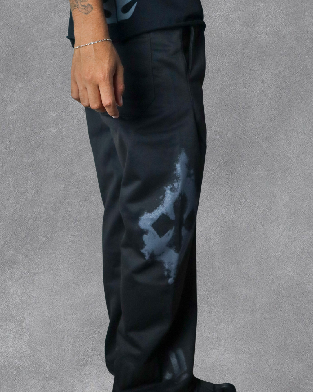 BAGGY SWEATS DUSK CONTROLLED INSANITY