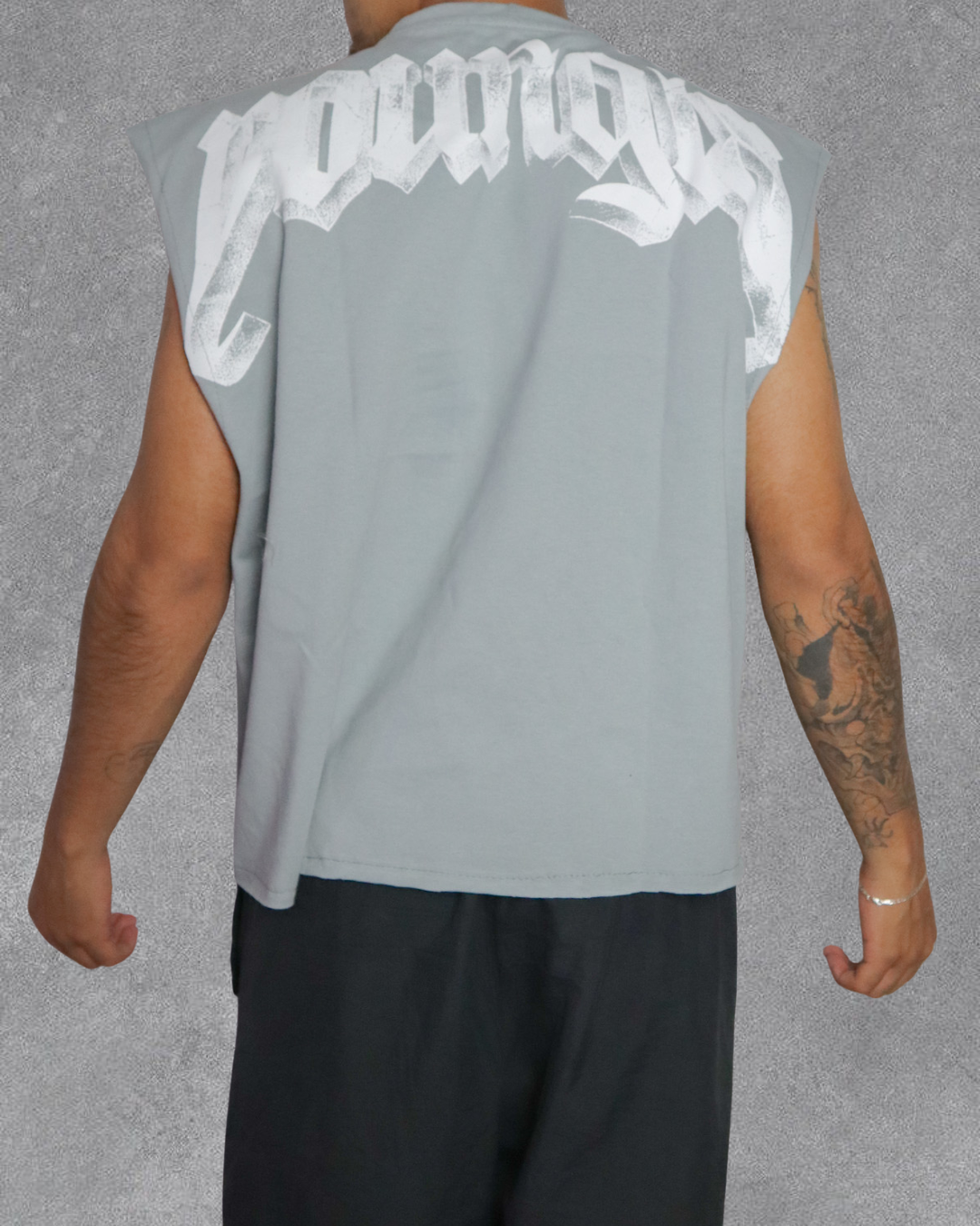 TANK HUGE YOUNGLA
