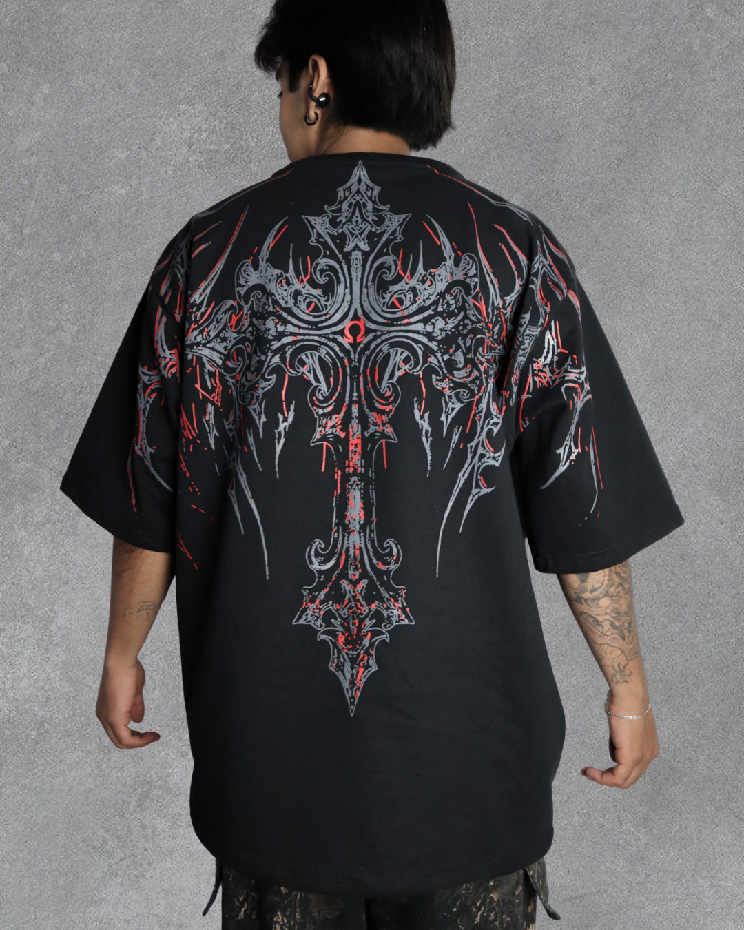OVERSIZE BREATHEDIVINITY DARK CATEDRAL