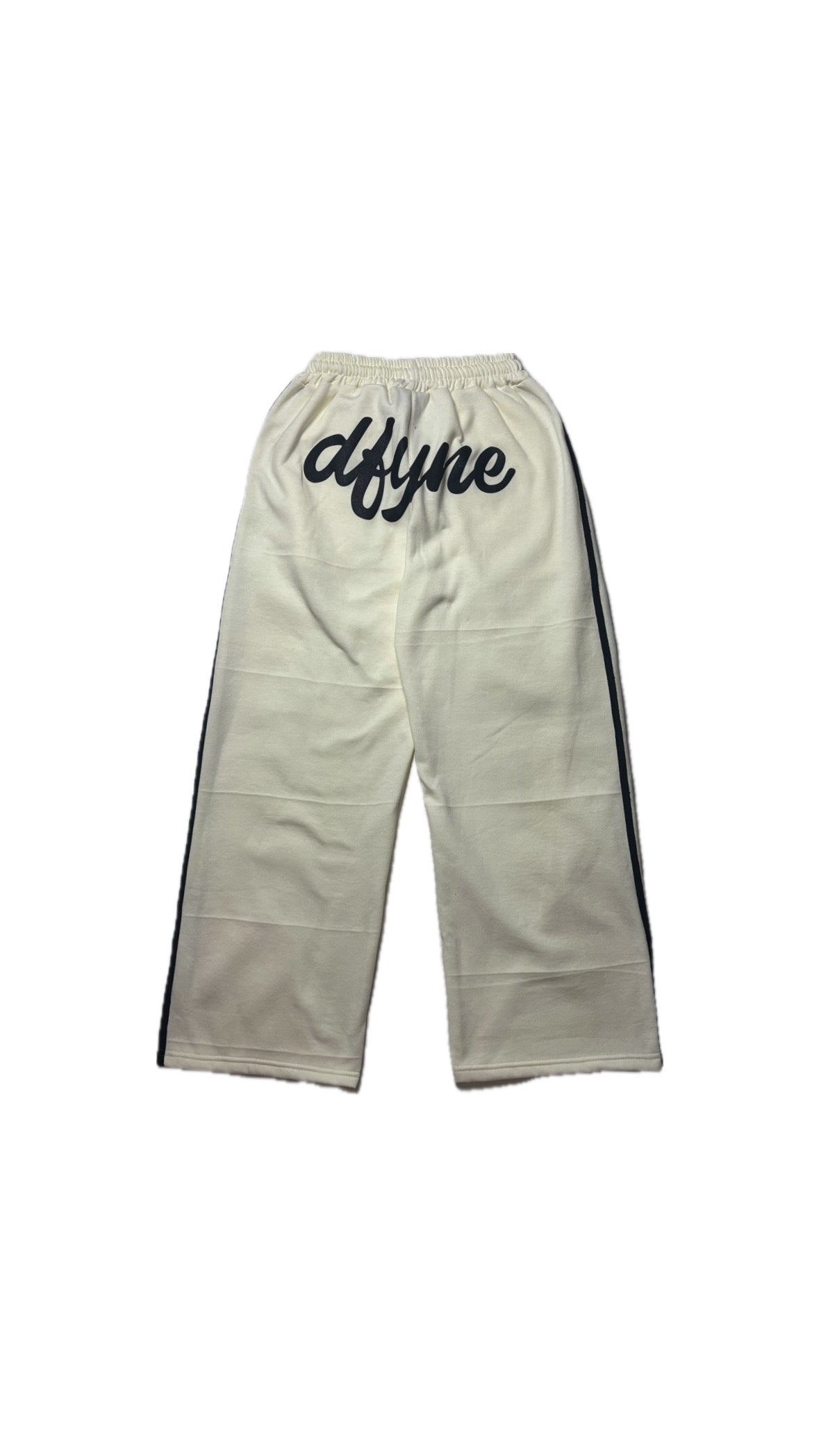 BAGGY 4TH BIRTHDAY WIDE LEG JOGGER DFYNE