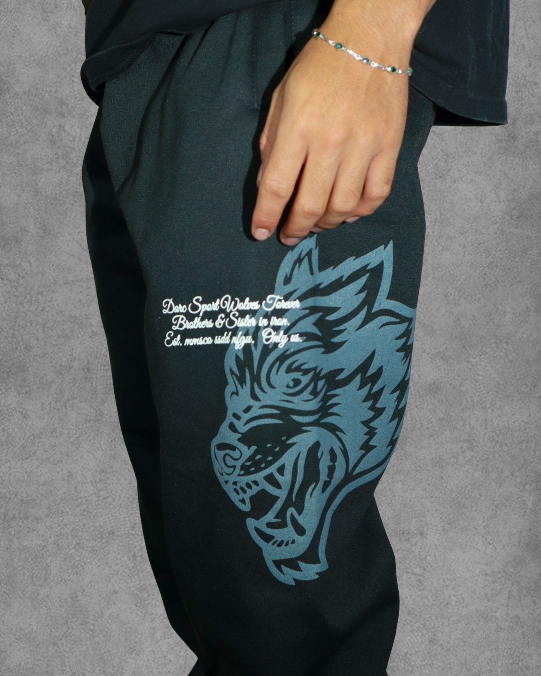 JOGGER LOYALTY WOLF WOLVES