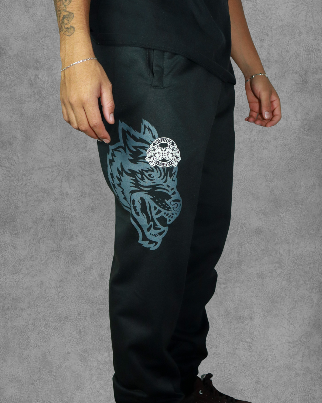 JOGGER LOYALTY WOLF WOLVES