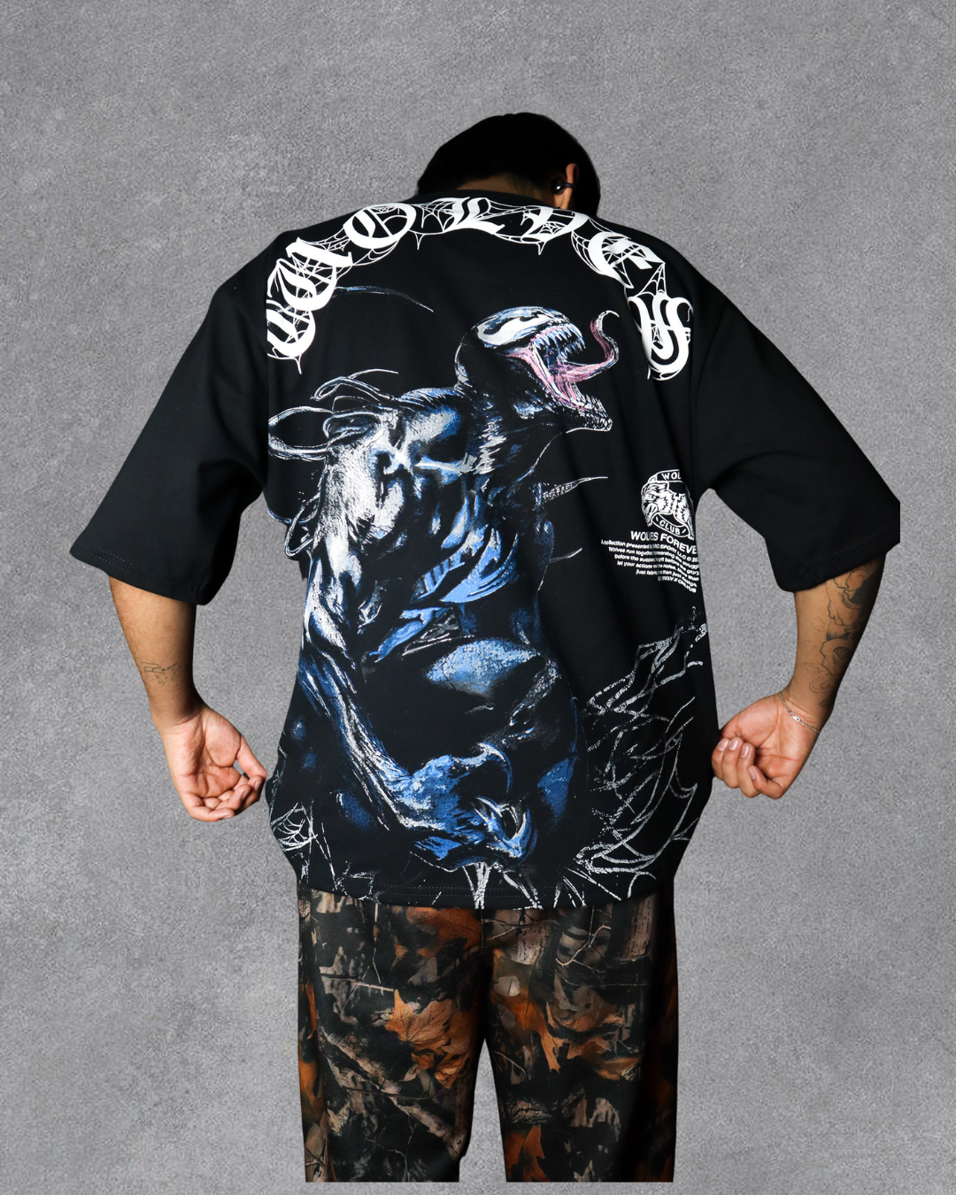 OVERSIZE VENOM WOLVES