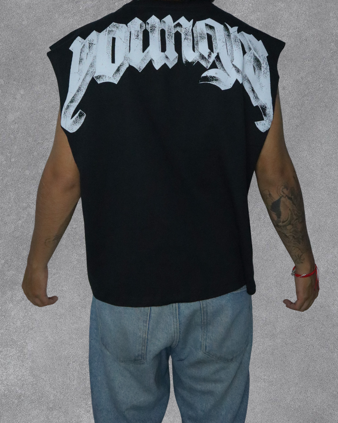 TANK HUGE YOUNGLA