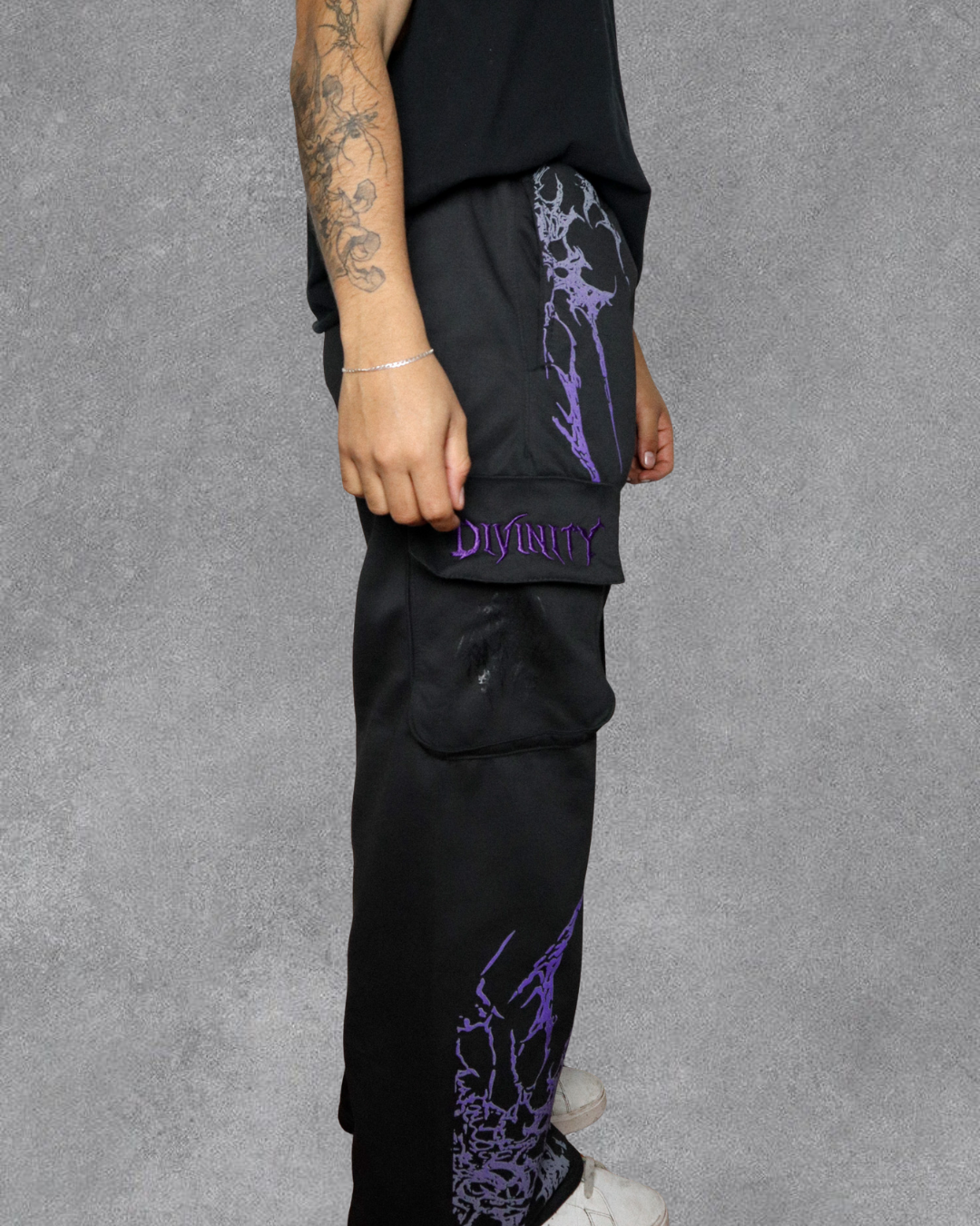 BAGGY CARGO XENOBLADE UNCUFFED BREATHEDIVINITY