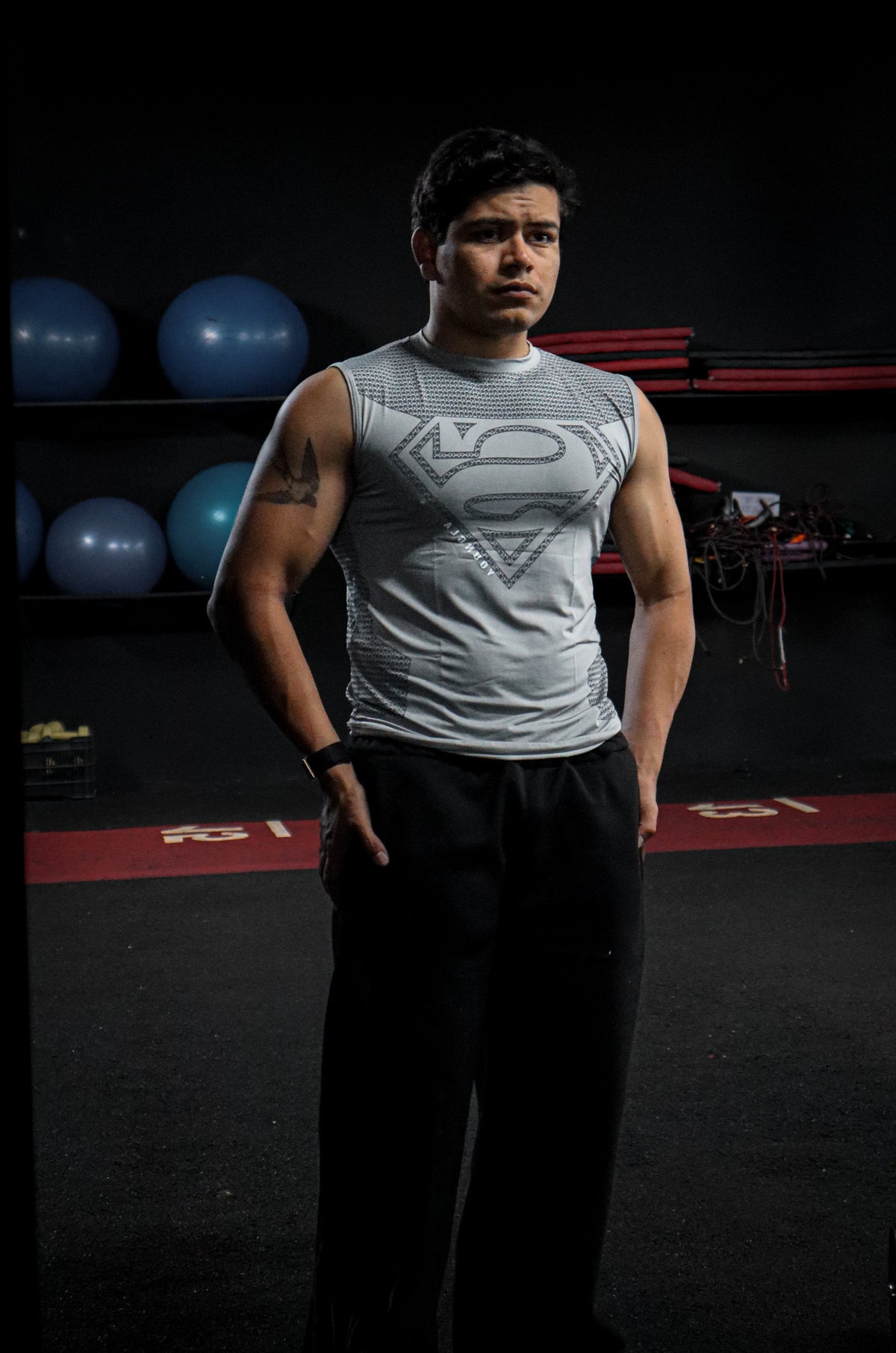 COMPRESION TANK SUPERMAN YOUNGLA ‼️TELA NUEVA‼️