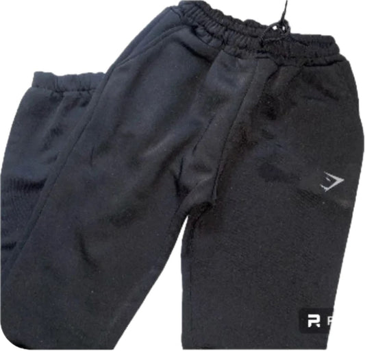 JOGGER ESSENTIAL OVERZISE